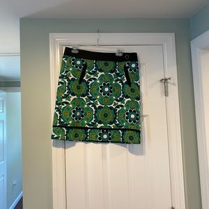 Super fun petite skirt with psychedelic feel